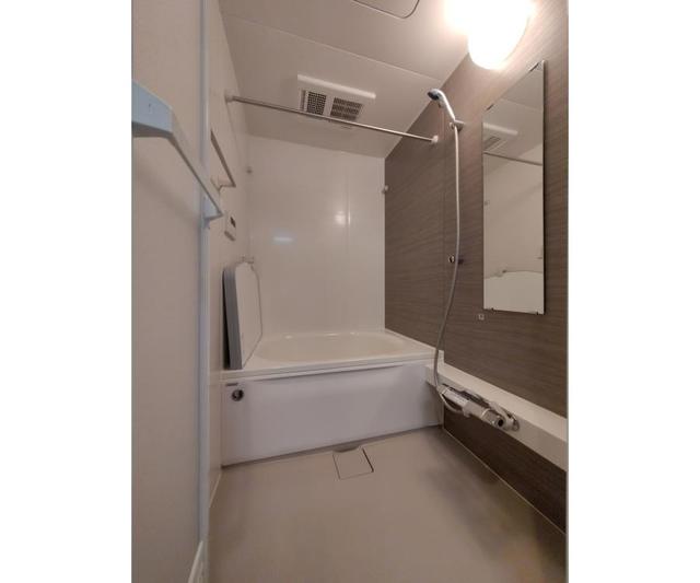 23/29 浴室