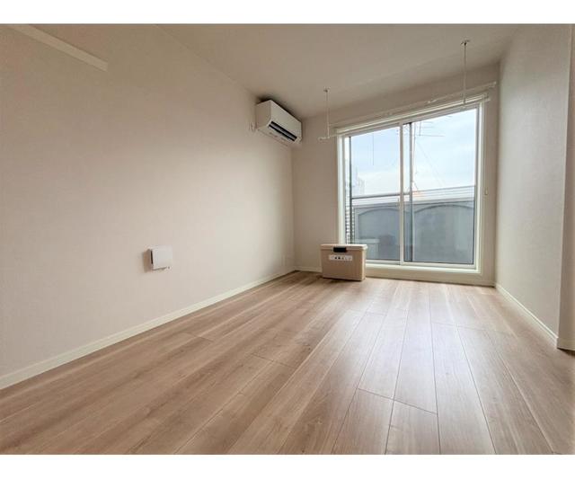 18/29 リビング/ダイニング