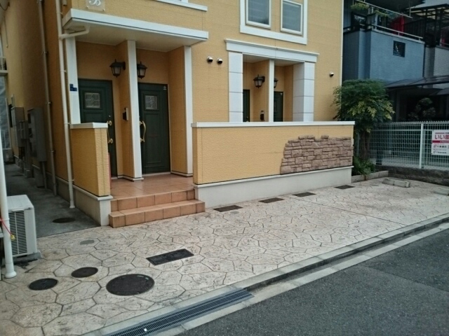 2/8 エントランス