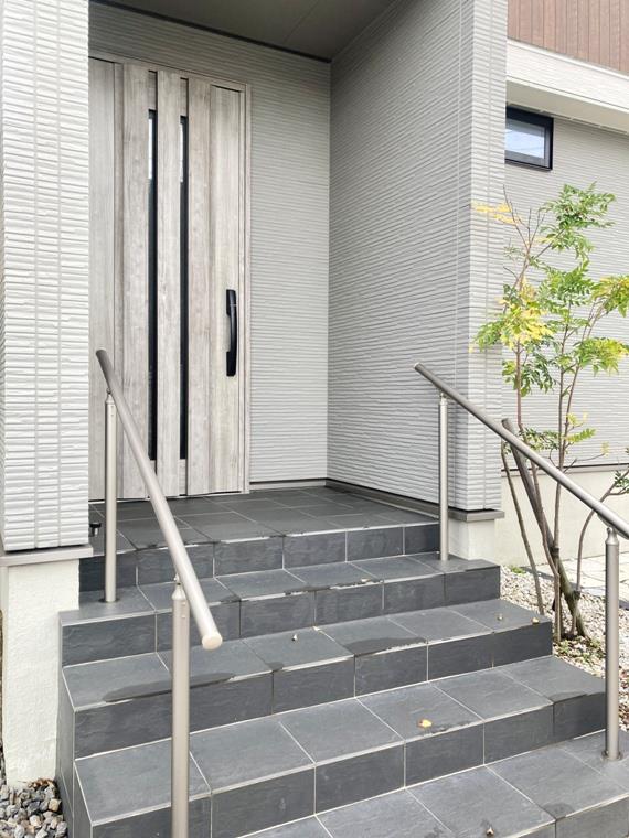 17/18 エントランス