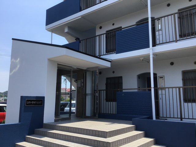 2/2 エントランス