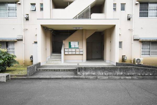 15/26 エントランス