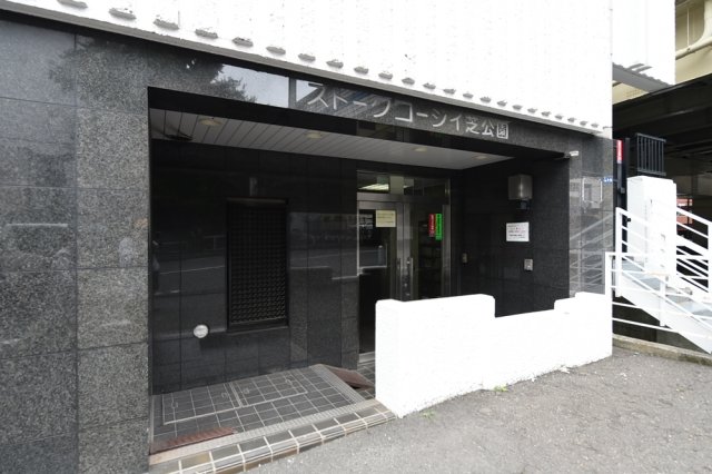 2/4 エントランス