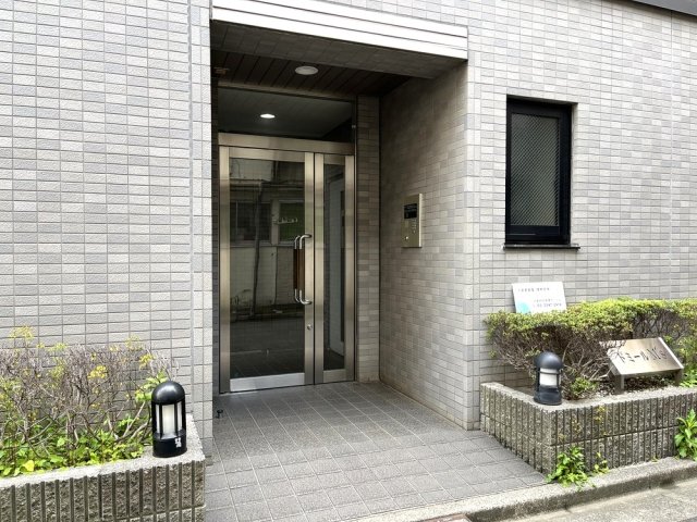 2/3 エントランス