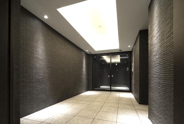 27/30 エントランス