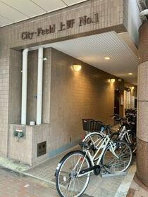 16/16 エントランス