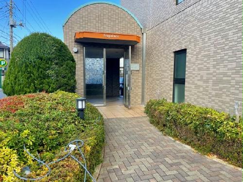 14/14 エントランス