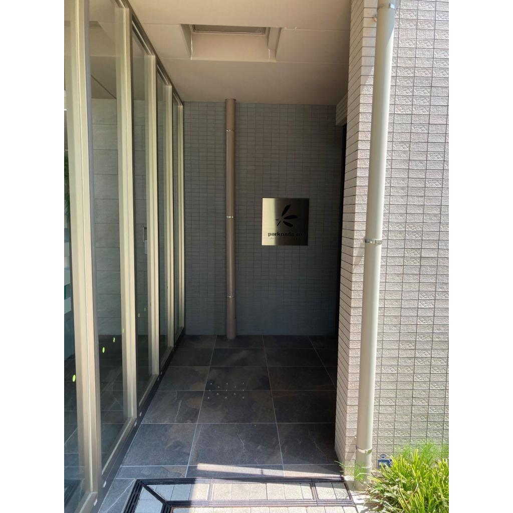 13/13 エントランス