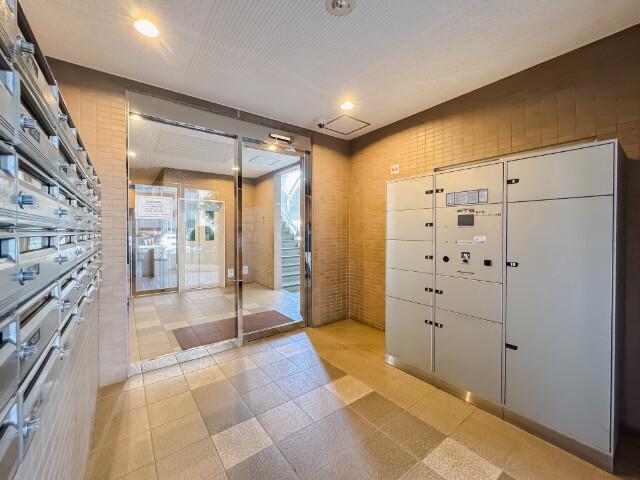 3/4 エントランス