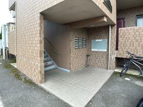 15/21 エントランス