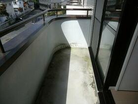 13/16 バルコニー