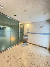 2/3 エントランス