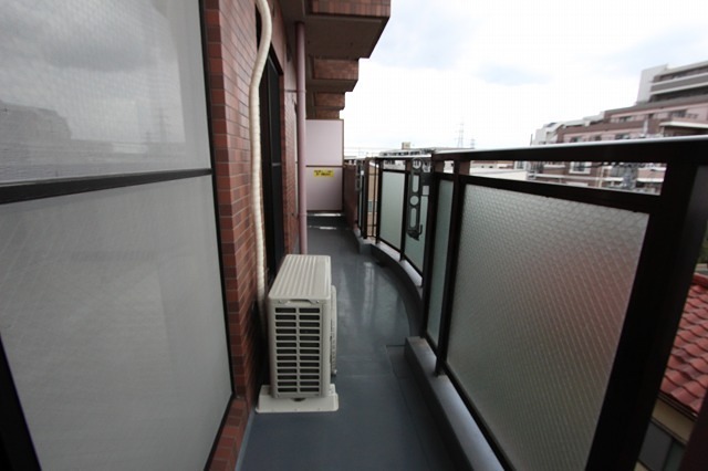 18/23 バルコニー