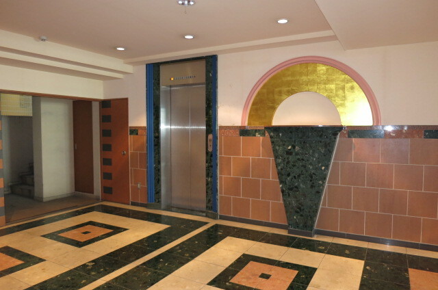 29/30 エントランス