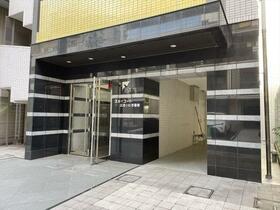 16/16 エントランス