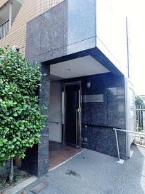 14/16 エントランス