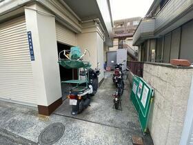 4/4 エントランス