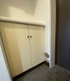 4/6 玄関