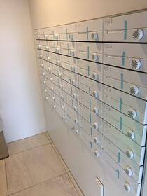 16/16 エントランス