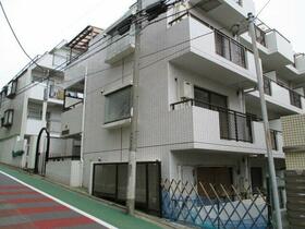 16/16 エントランス