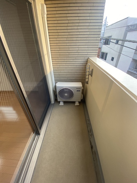 16/27 バルコニー