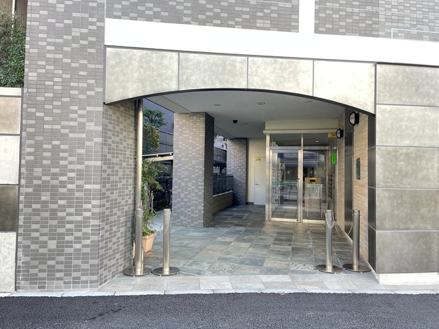 2/4 エントランス