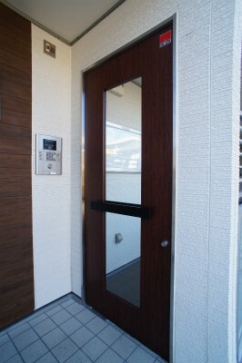 23/23 エントランス