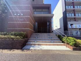 1/2 エントランス