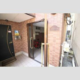 15/15 エントランス