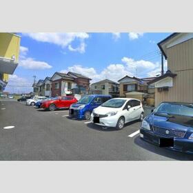 16/16 駐車場