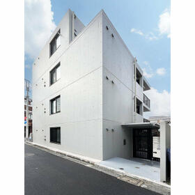 エルフローラ三軒茶屋の外観