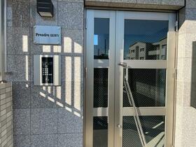 16/26 エントランス