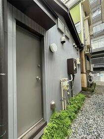 16/16 エントランス