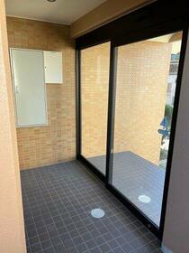 17/17 エントランス