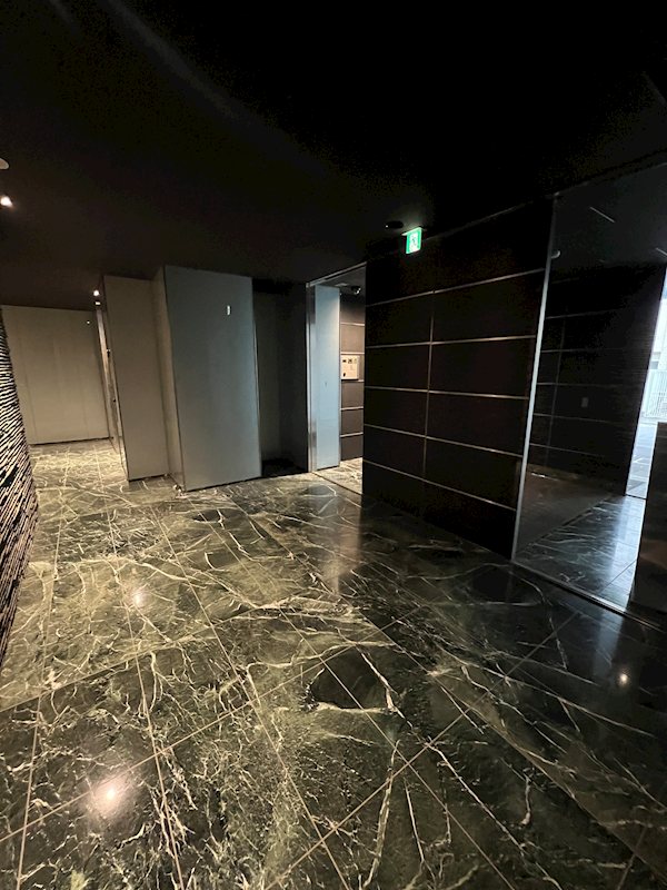 29/29 エントランス