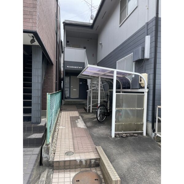 17/26 エントランス