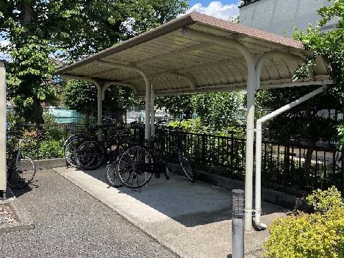 13/13 駐車場