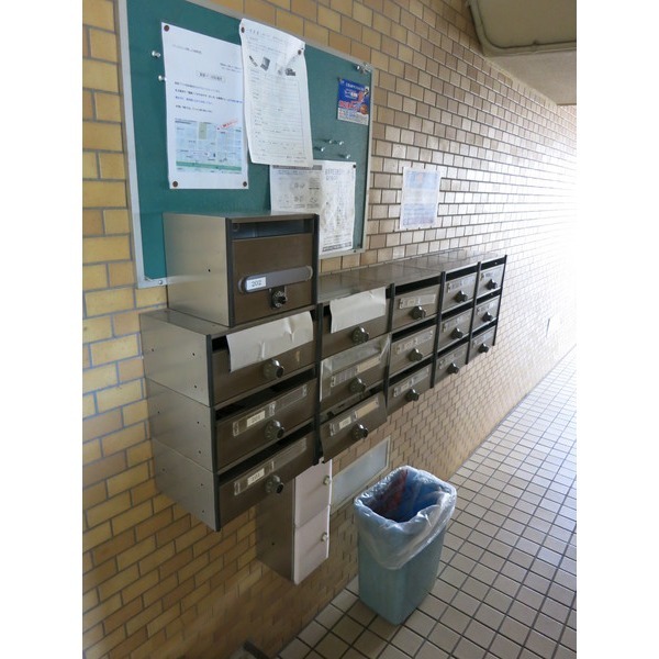 3/3 エントランス