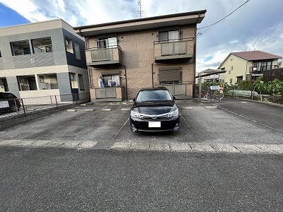 20/28 駐車場