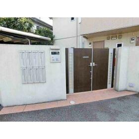 15/16 エントランス