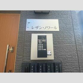 14/14 エントランス