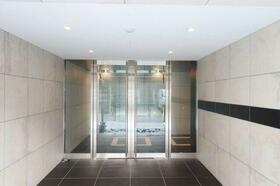 15/16 エントランス