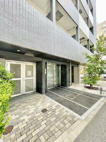 2/2 エントランス