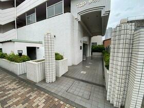 14/14 エントランス