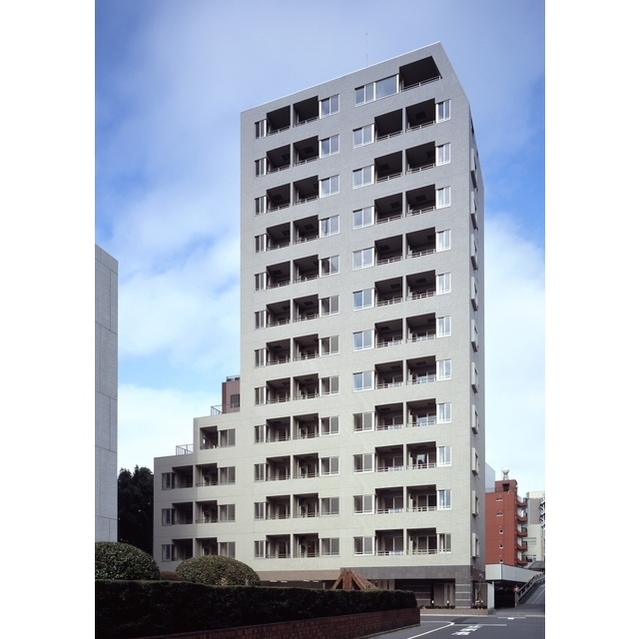 コンフォリア芝公園の外観