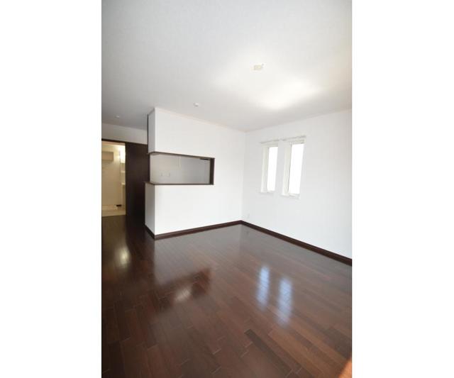 13/30 リビング/ダイニング