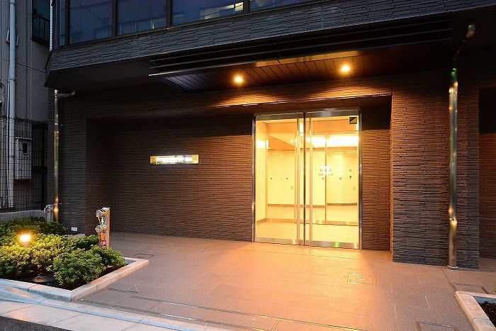 16/22 エントランス