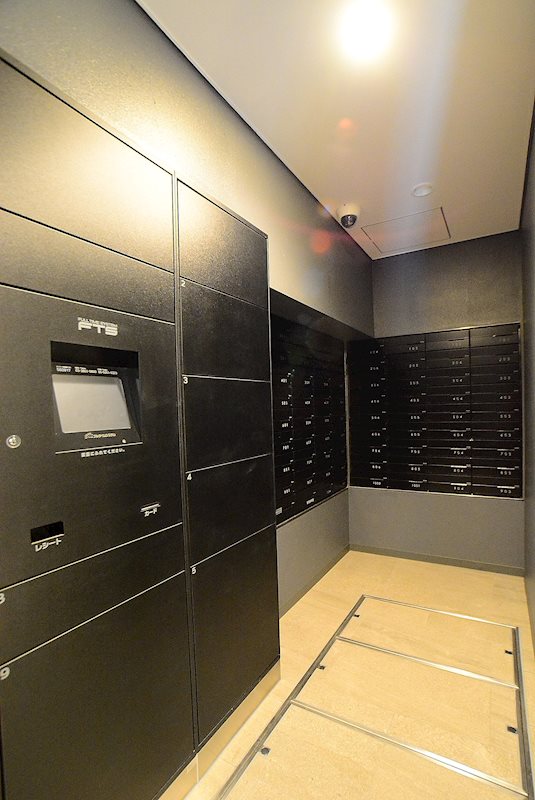 14/14 エントランス