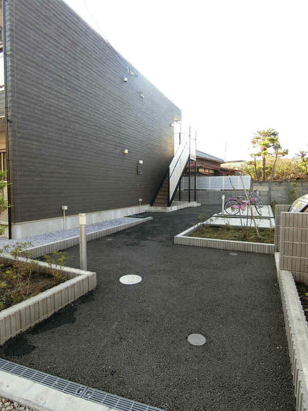 15/16 エントランス