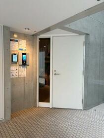 16/24 エントランス